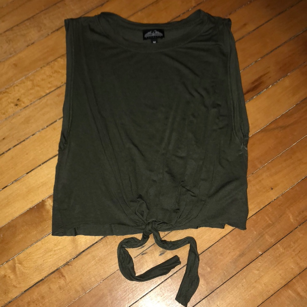 Tie crop top